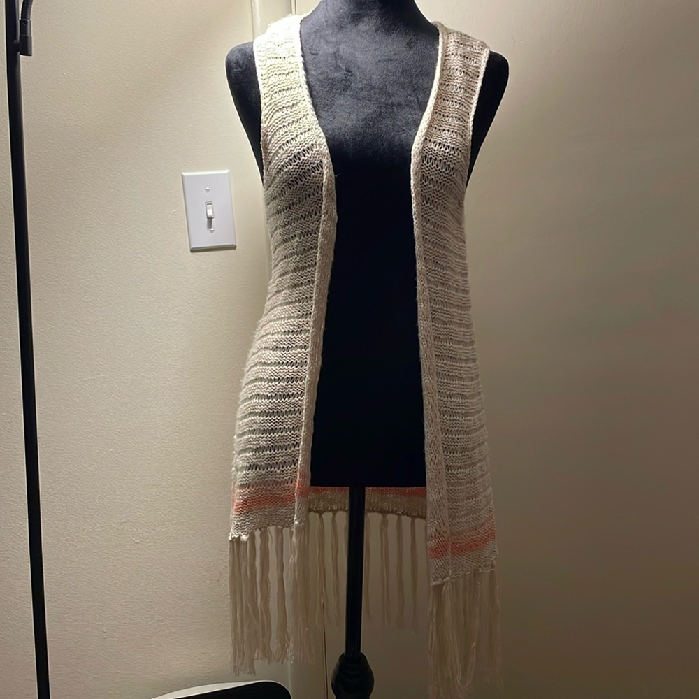 EUC BLU PEPPER long shawl w/fringe sz.sm 282